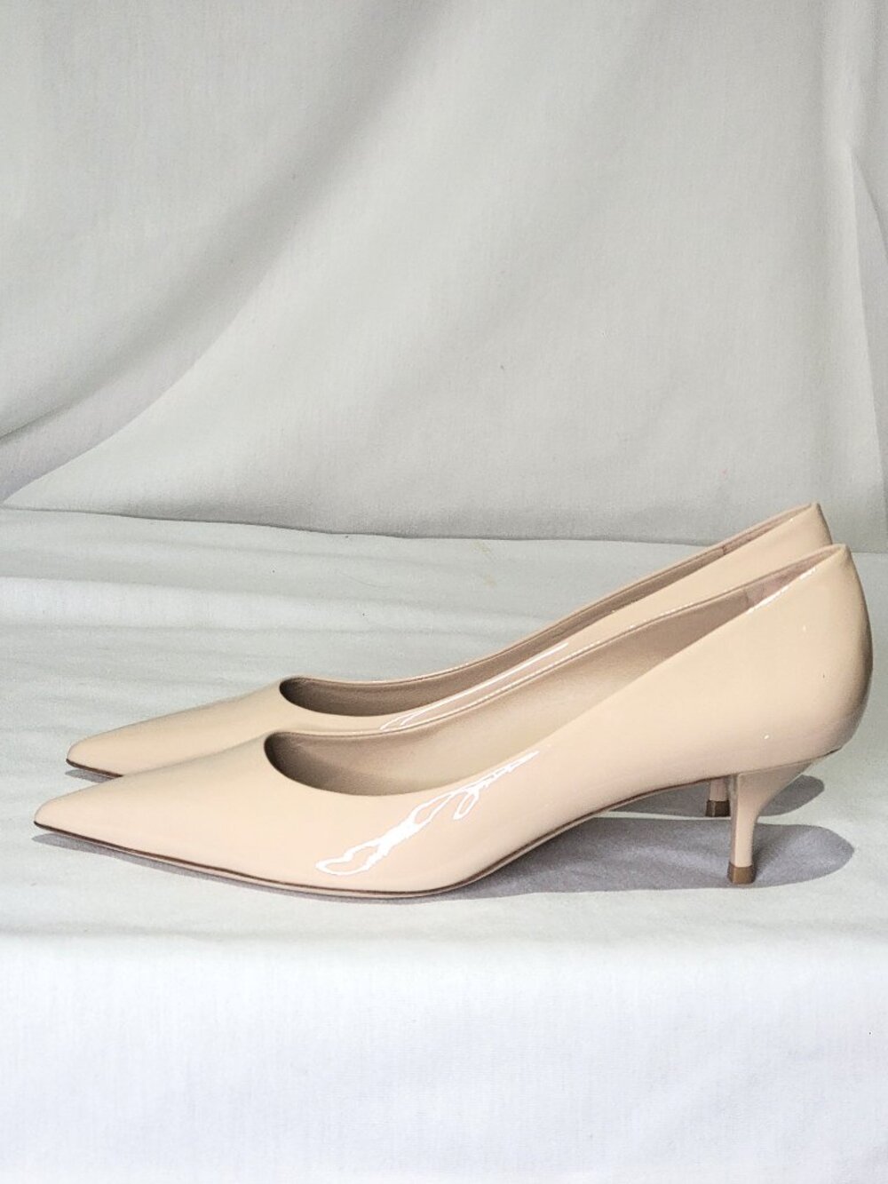 NWOT Stuart Weitzman Power 50 Kitten Heels Pump Size 40 - Picture 3 of 5